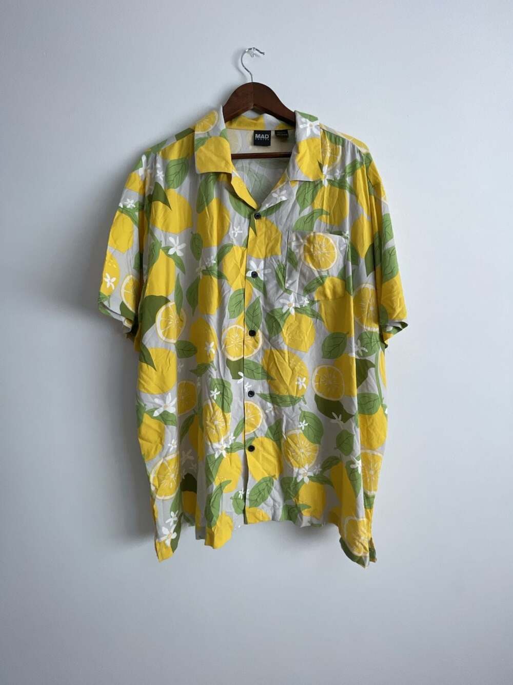 Mad Engine Lemon Fruit Leaves Hawaiian Shirt Size XXL Multicolor